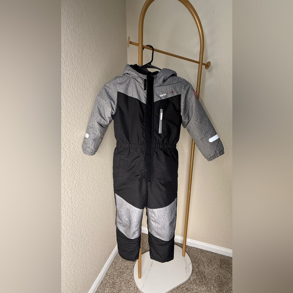 Snowsuit Swiss Tech Black and Gray Hooded